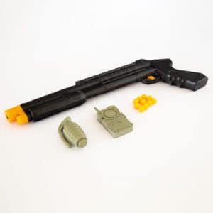 محصول همراه با بی‌سیم، نارنجک و گلوله‌های پلاستیکی