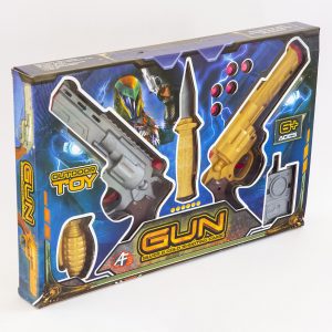 اسباب بازی پسرانه هفت تیر جعبه ای طلا و نقره آرمان فردا